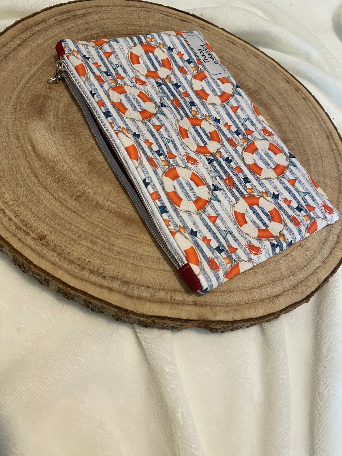 Trousse plate