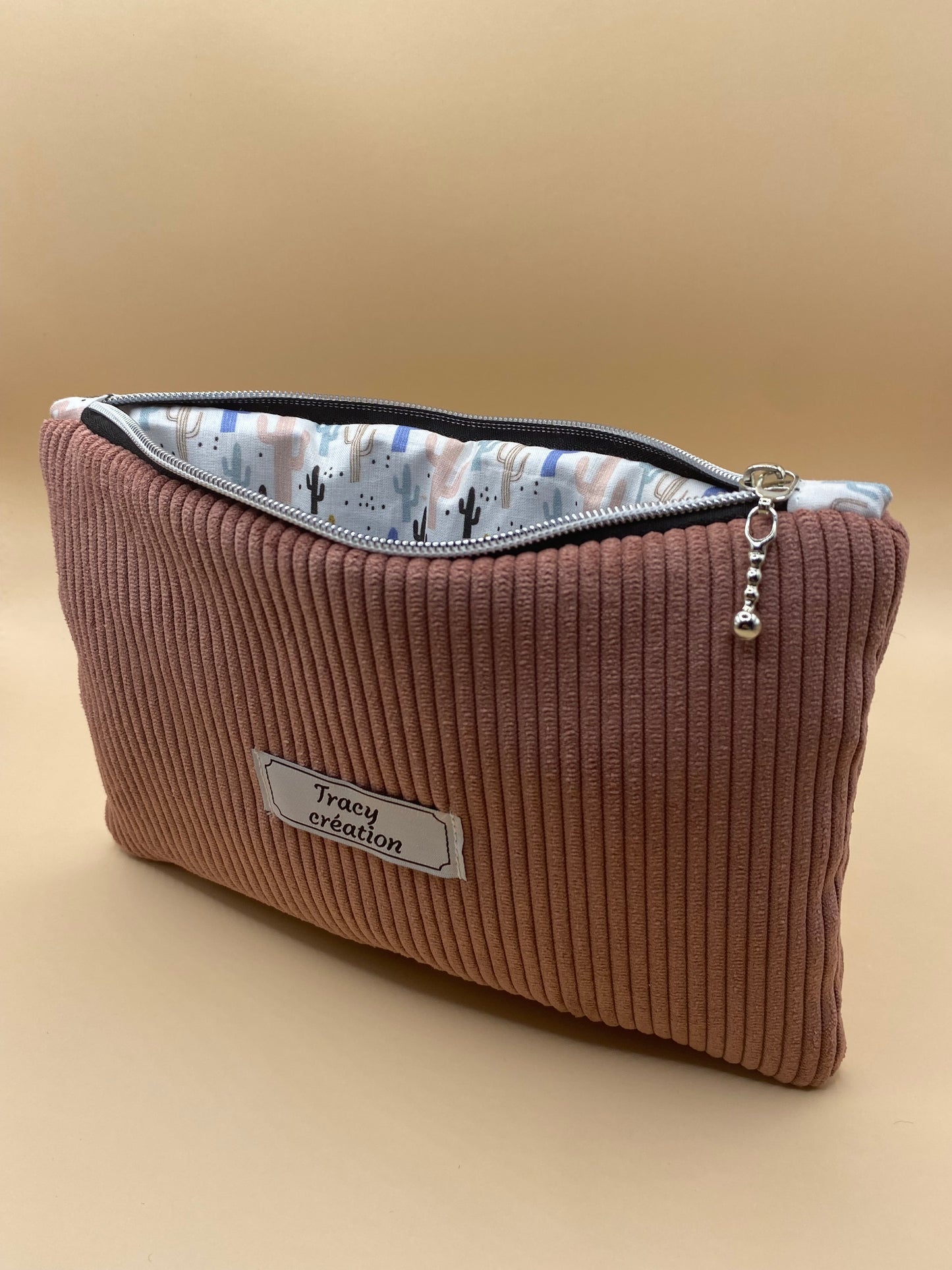 Trousse plate