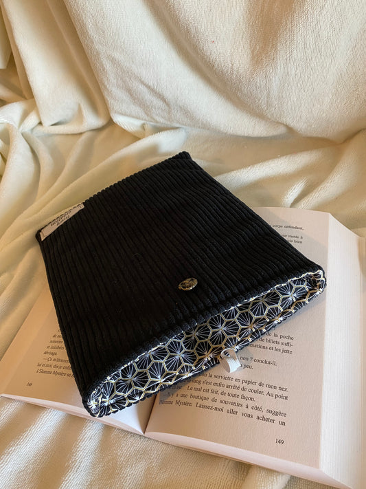 Housse livre moyen format