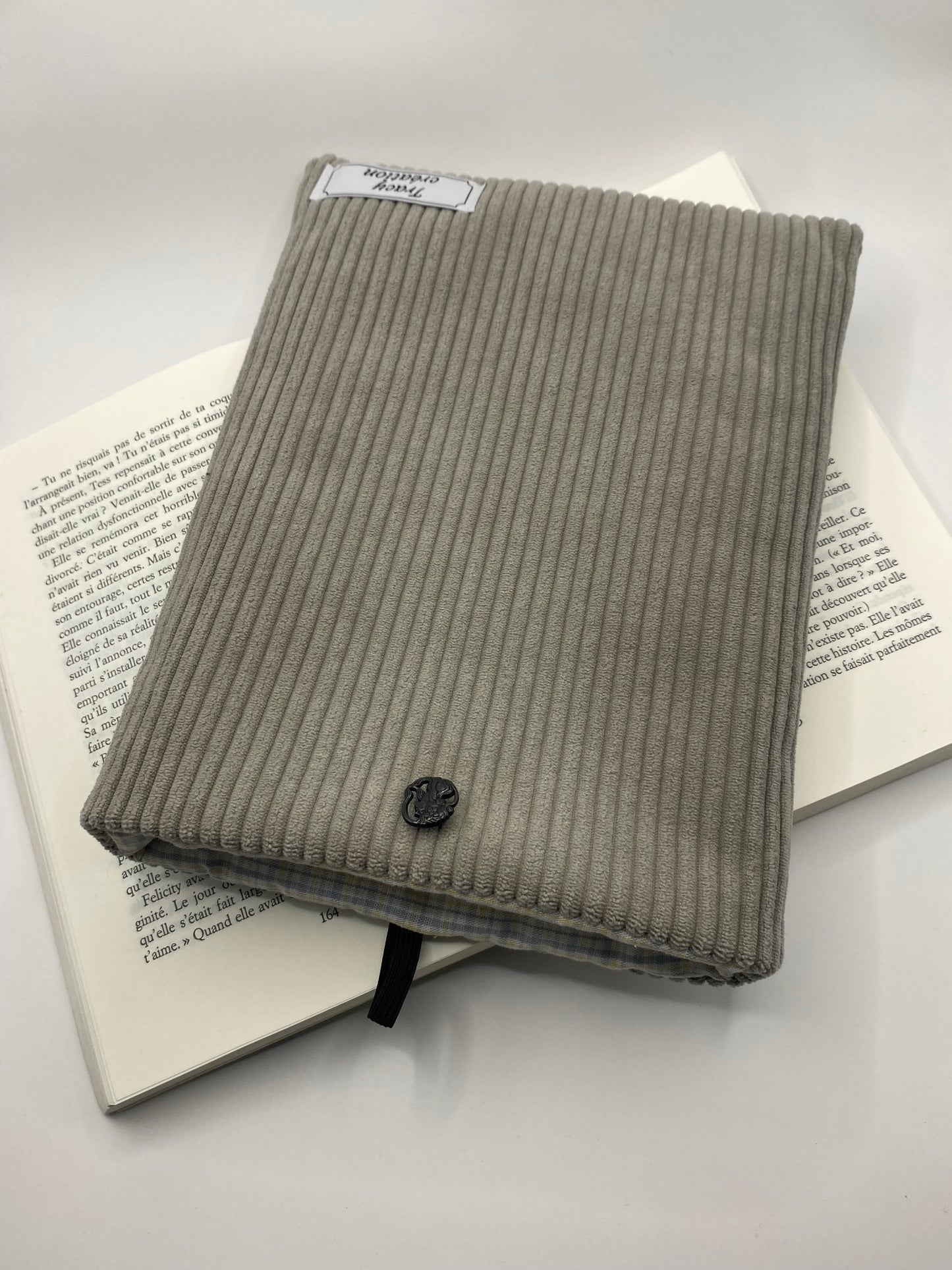 Housse livre moyen format