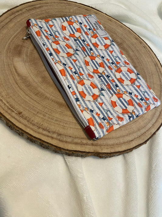 Trousse plate